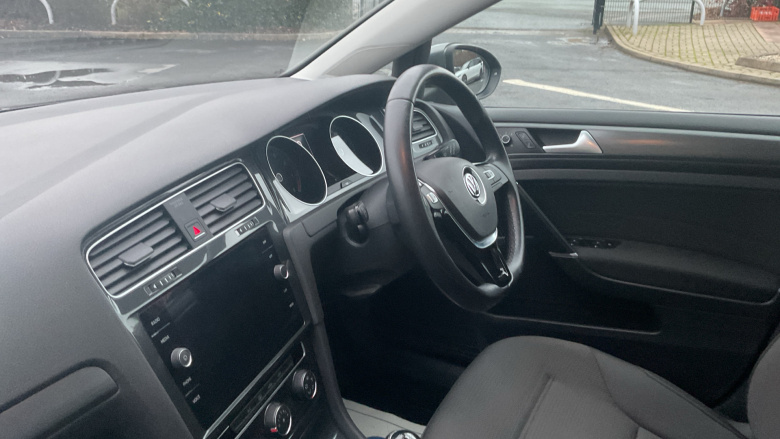 Volkswagen Golf 1.4 TSI SE [Nav] 5dr Petrol Hatchback